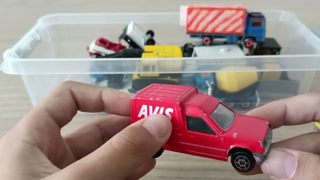 Babalar gününe özel! Babamın eski Matchbox ve Majorette oyuncakları inceliyoruz.