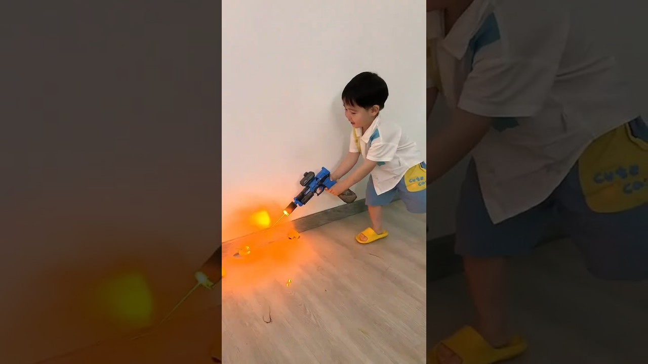 Super Hero High Power Airsoft Toy Gun 