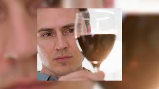 Dolorosa después tacto de beber alcohol al piel