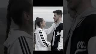 Halay Çeken Köpek Çekenköpek