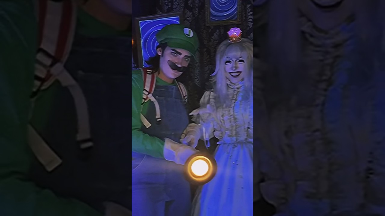 Luigi’s mansion in real life !! Mario brothers cosplay #mario #luigi