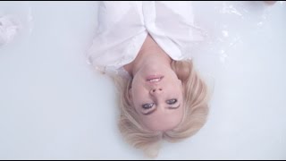 Maggie Szabo - Smile