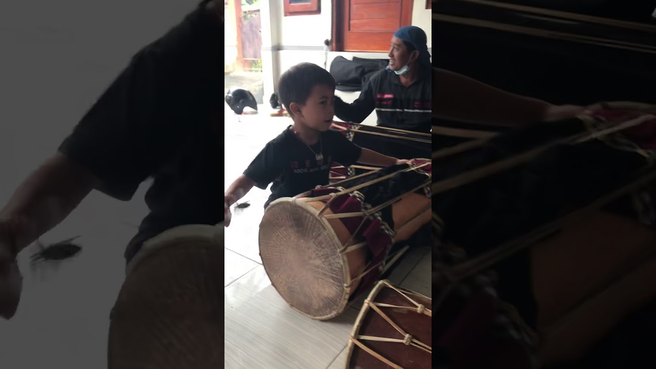 Tukang kendang cilik 