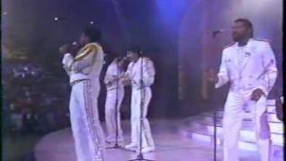 Commodores- Nightshift Resimi