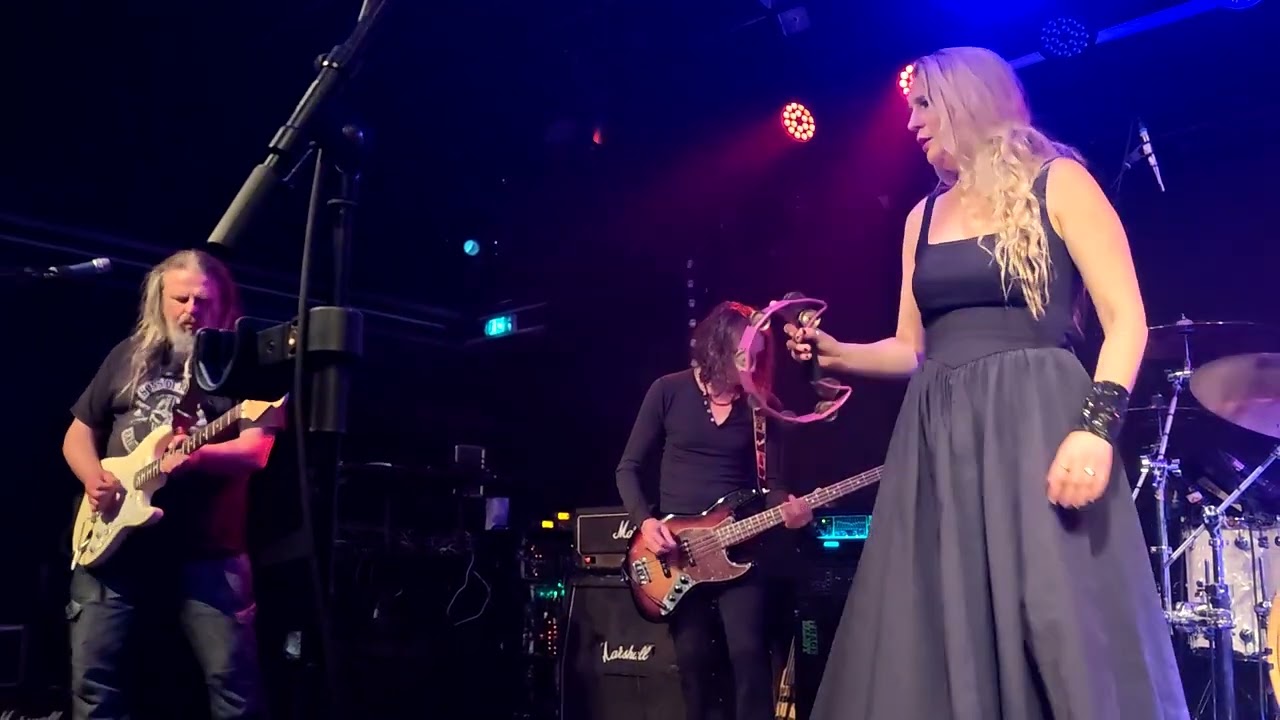 MOSTLY AUTUMN - The Night Sky (Pagney-Derrière-Barine 2025)