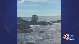Boat ran aground in Jamestown