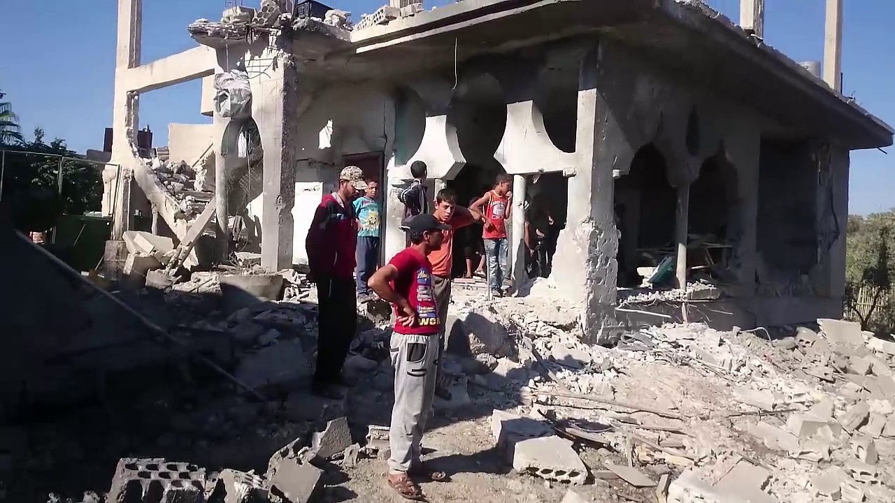 خطوة || آثار الدمار في بلدة جلين بريف درعا جراء استهدافها بغارات جوية ليلة أمس