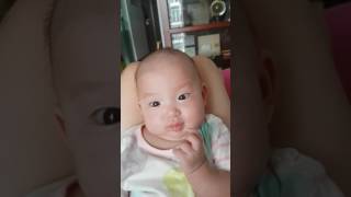 3 month baby smiled after pooping