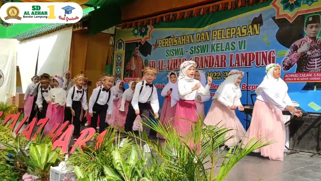 Paduan Suara oleh Kelas 1, 2 dan 3 SD Al Azhar Bandar Lampung