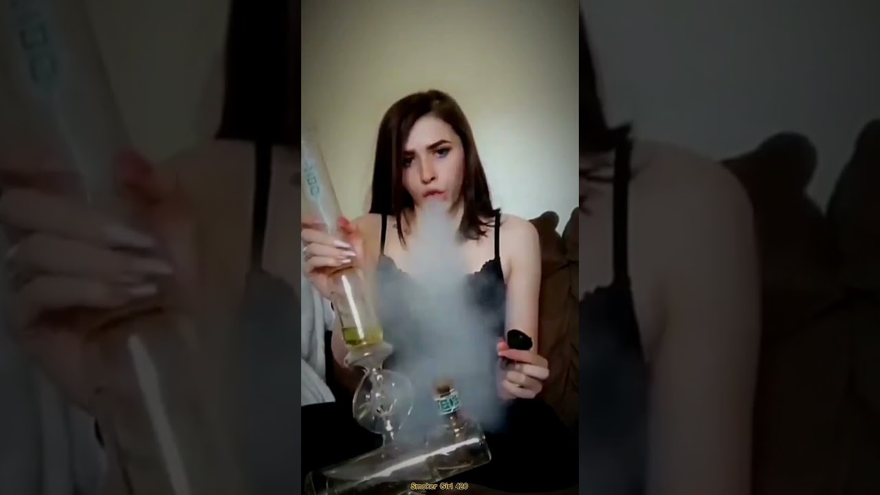Beauty Smoke Bong.
