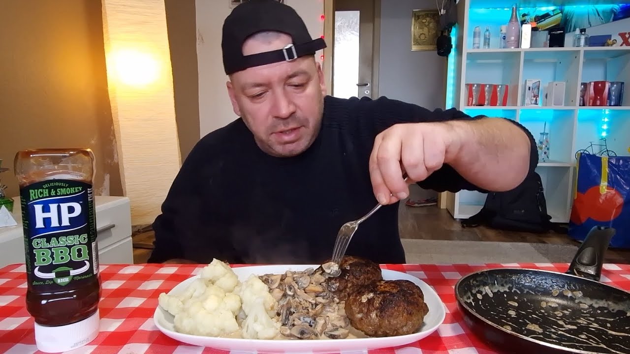 Buletten mit Champignon-Sahnesoße und Blumenkohl selber gemacht