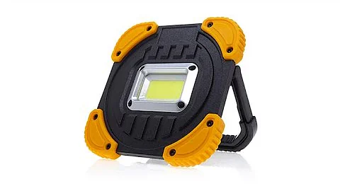 QBeam COB Floodlight with Ratcheting Handle