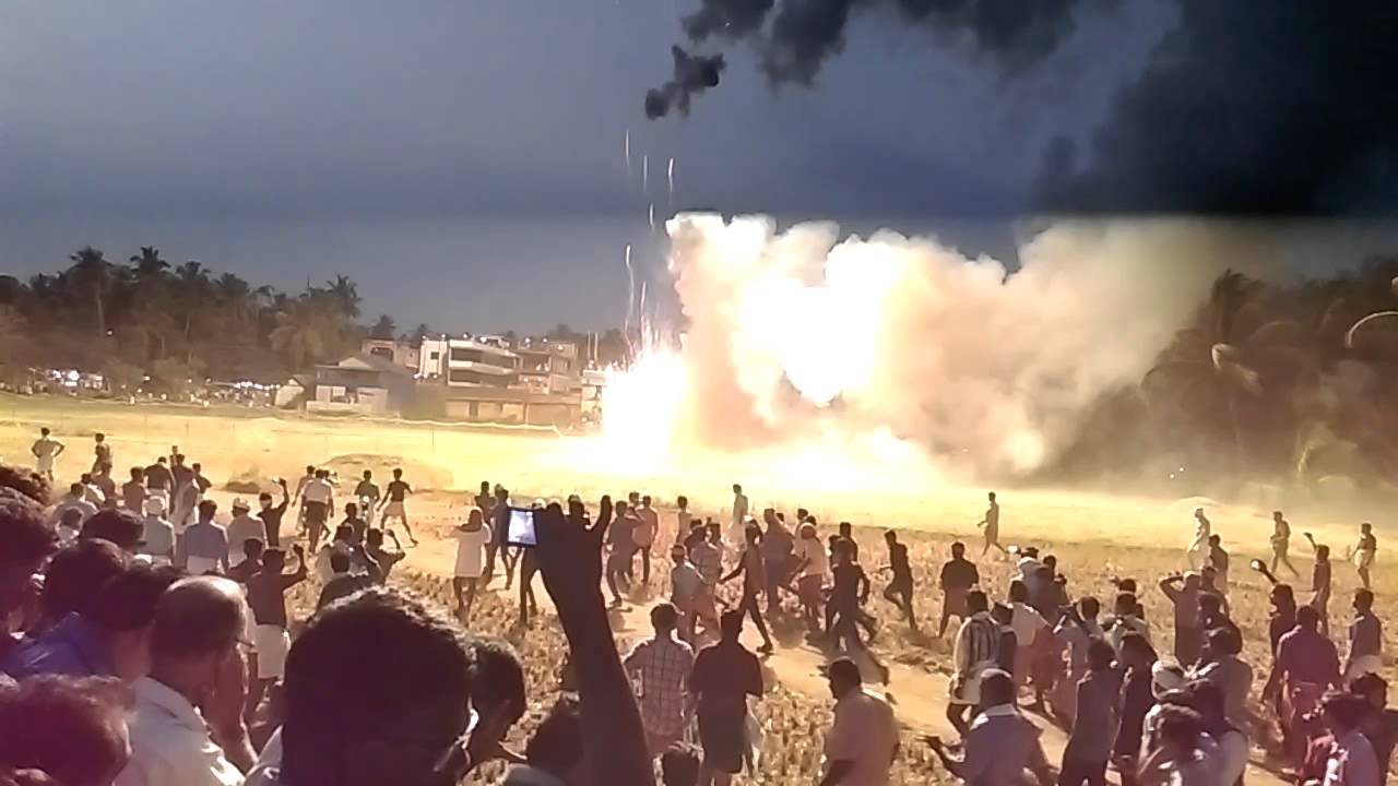 നെന്മാറ - വല്ലങ്ങി വേല 2016