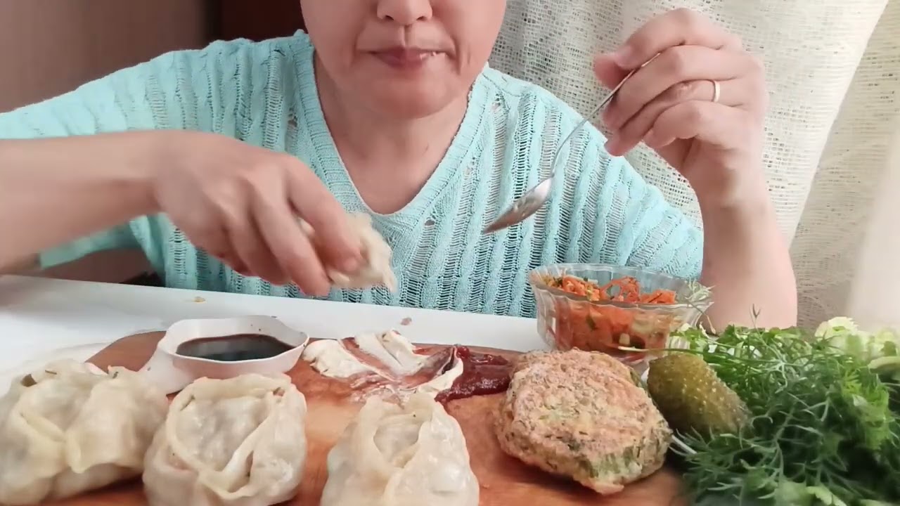 Мукбанг манты и цукини