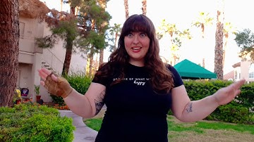 How to toss a Triple! // Colorguard Tutorial