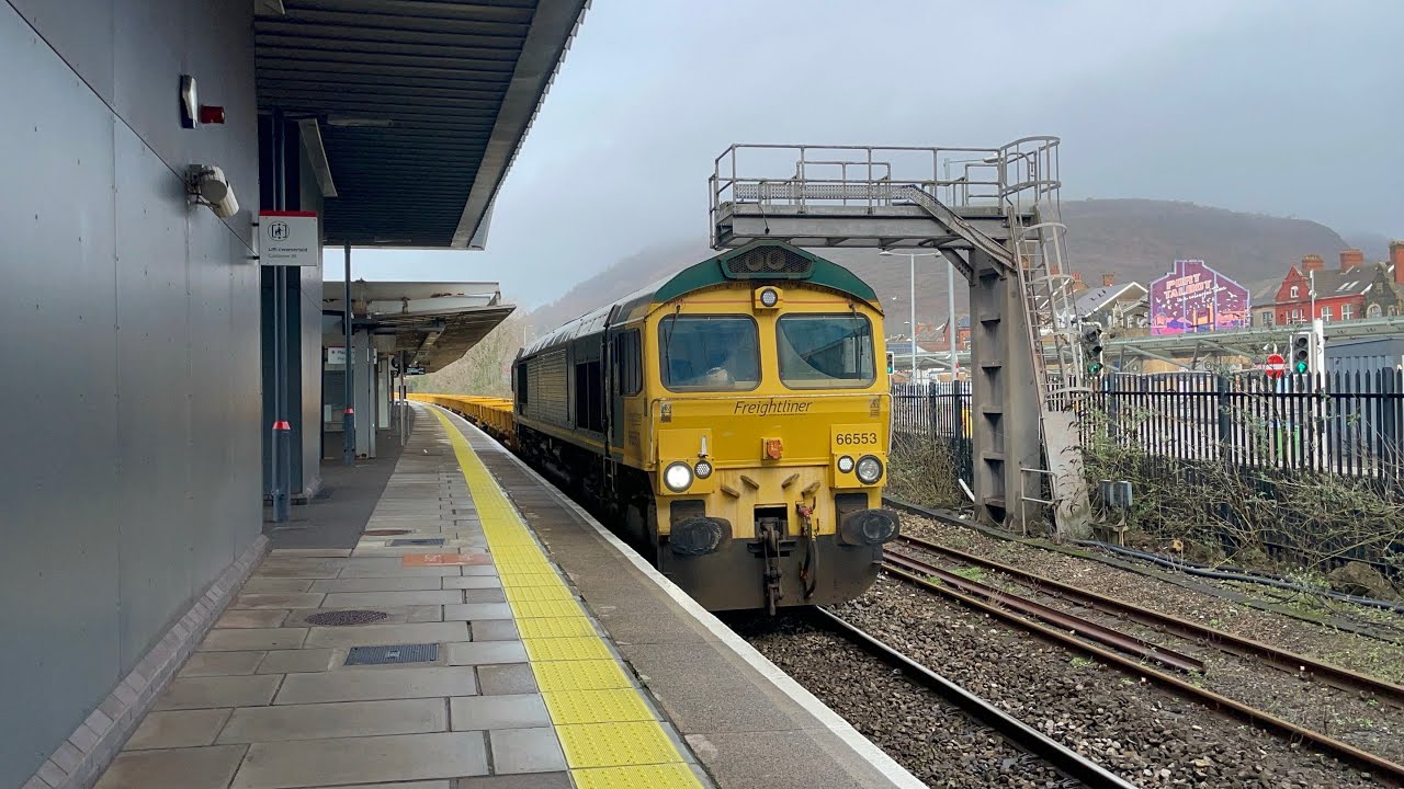 Trains at Port Talbot Parkway including Colas 66553 & 66544 5-tone, 67022 & HD04, IETs (22/02/26)
