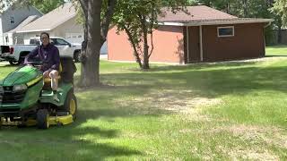 John Deere X390 riding lawnmower with bagger www cornerbids com