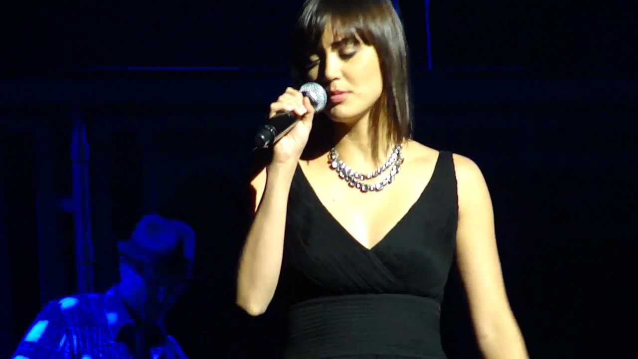 Dia Frampton "Heartless" (Live in Los Angeles 72711) YouTube