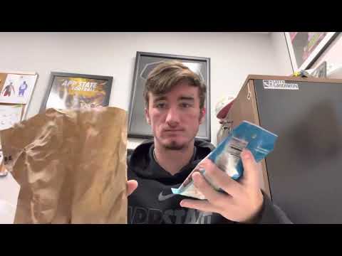 ASMR: Crinkles [4] (No Talking)