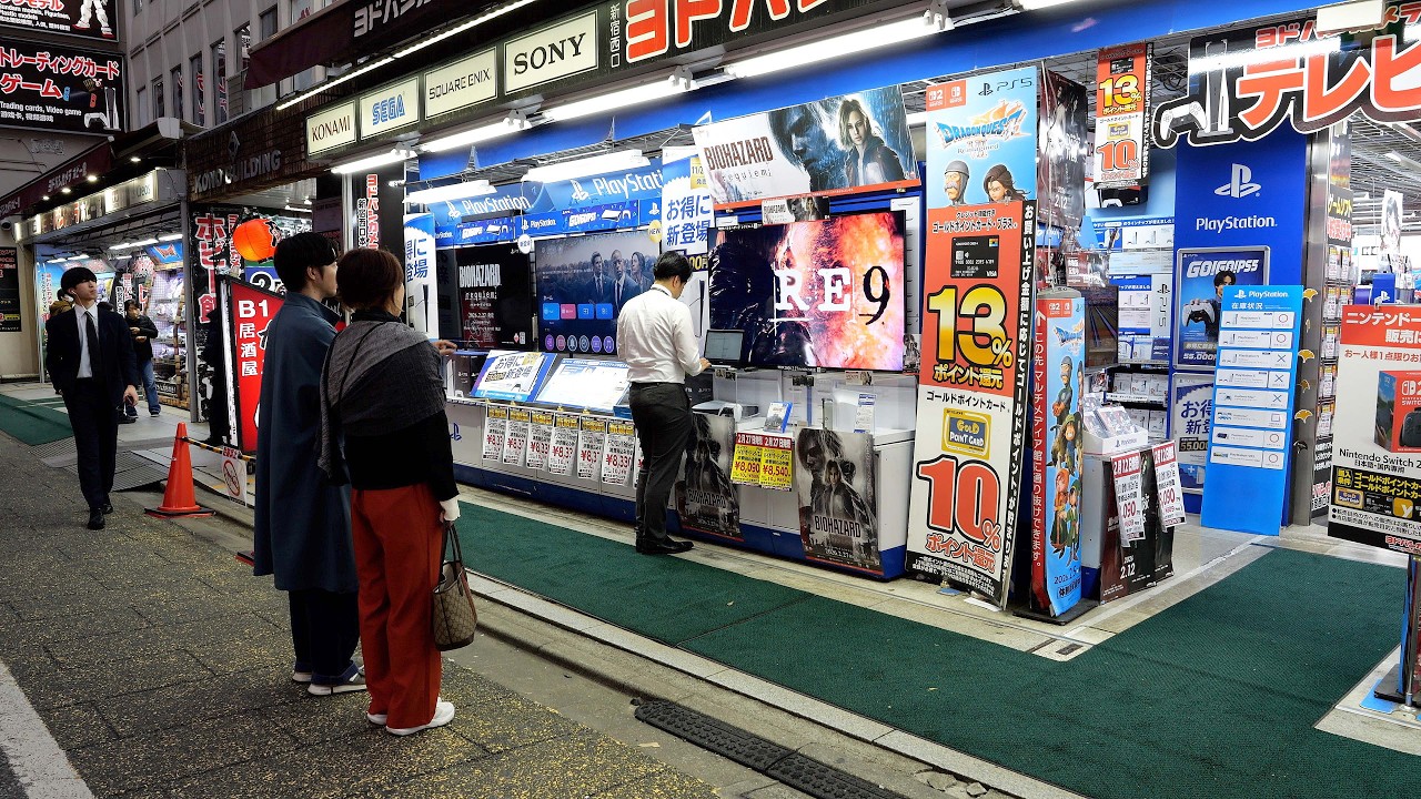 Resident Evil Requiem - Launch Day Retail Display | Yodobashi Shinjuku | Tokyo, Japan (B-Roll)