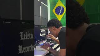 MC Leléto - Vestido Sobe 🎵 Ao Vivo na MPC Resimi