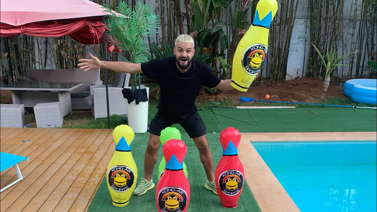 Challenge With an inflatable bowling      Mouz tv