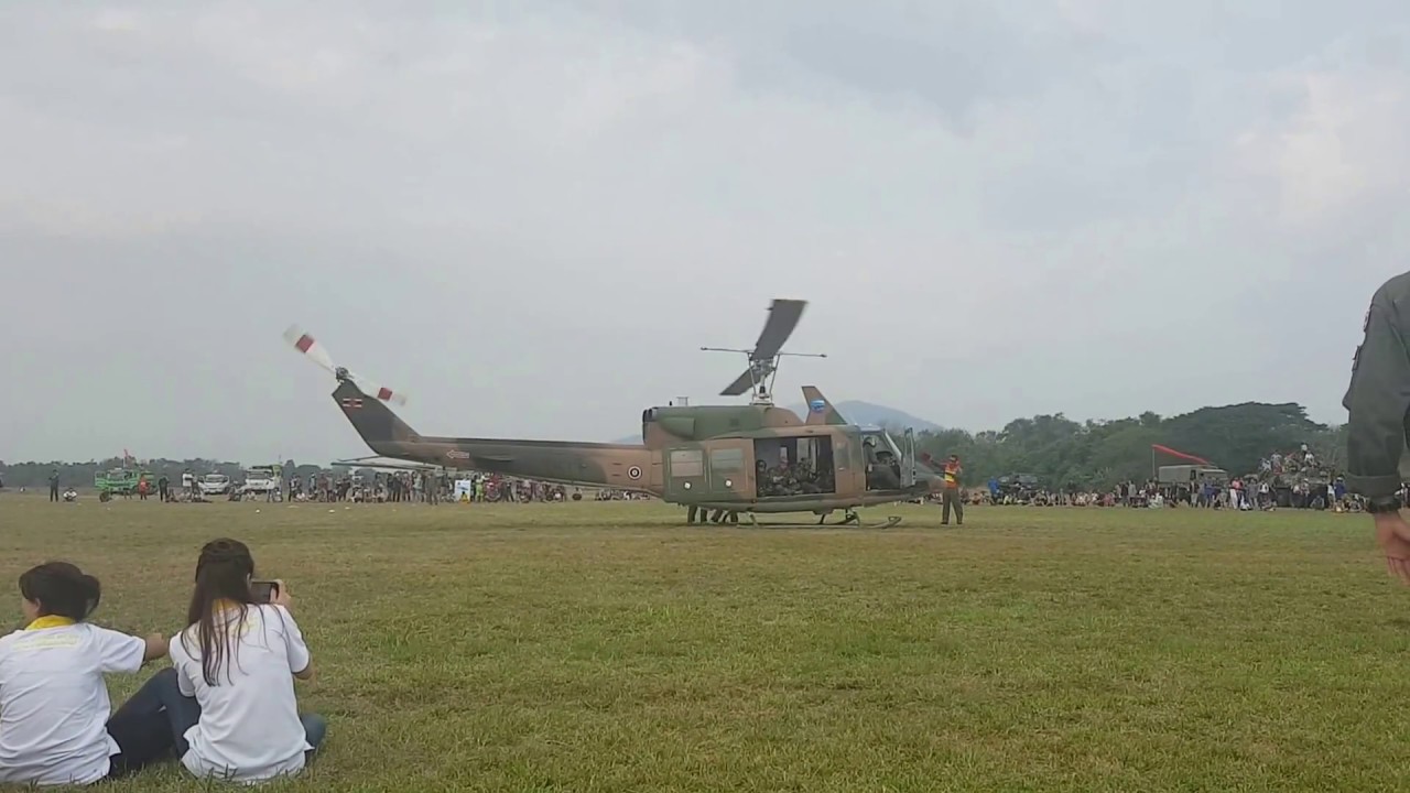 ด่วน!!!!  โชว์เครื่องบินวันเด็ก