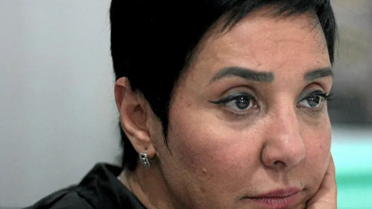 Arrestation en direct sur France 24  Lavocate et chroniqueuse Sonia Dahmani violemment arrte