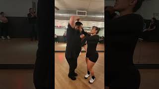 Salsa Partnerwork On 2 With Benji And Julissa #salsamusic #salsanight #sonero