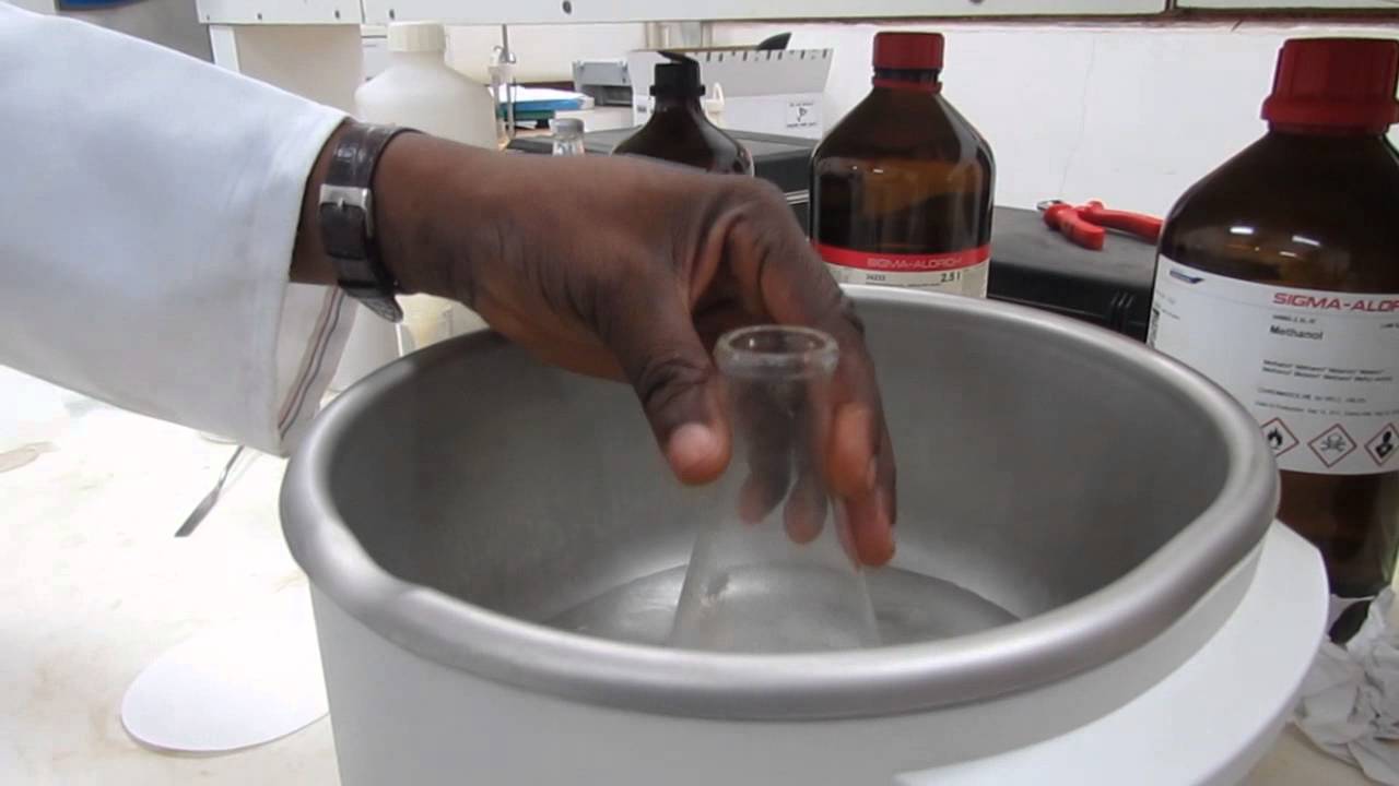 recrystallisation and melting point determination Experiment - YouTube