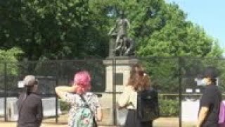 DC protesters criticize Emancipation Memorial