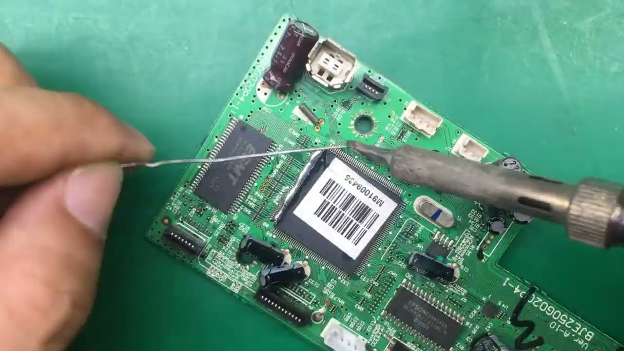 176只多脚芯片没有热风枪怎么拆焊？仅需要一把电烙铁即可！