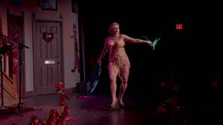 Royal Tee Burlesque- OH YEAH