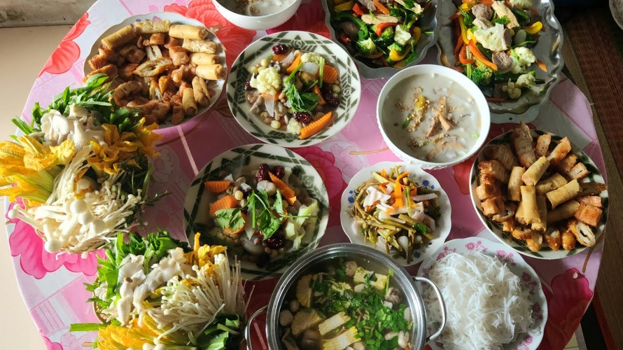 Rằm tháng 7  năm 2025 giỗ  bà ngoại cả nhà sum họp vui quá là vui