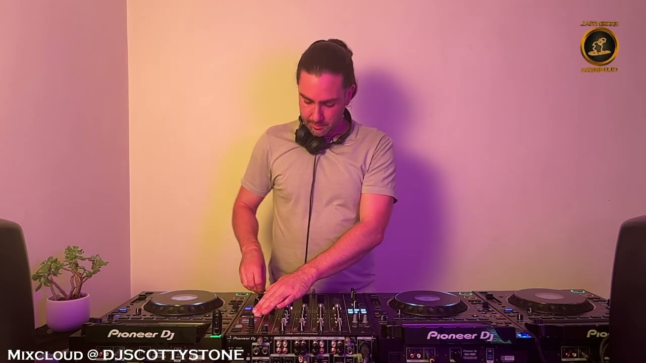 DJ SCOTTY STONE - Tech House Live on ESSENTIAL CLUBBERS 27/01/2023 (3 DECKS)