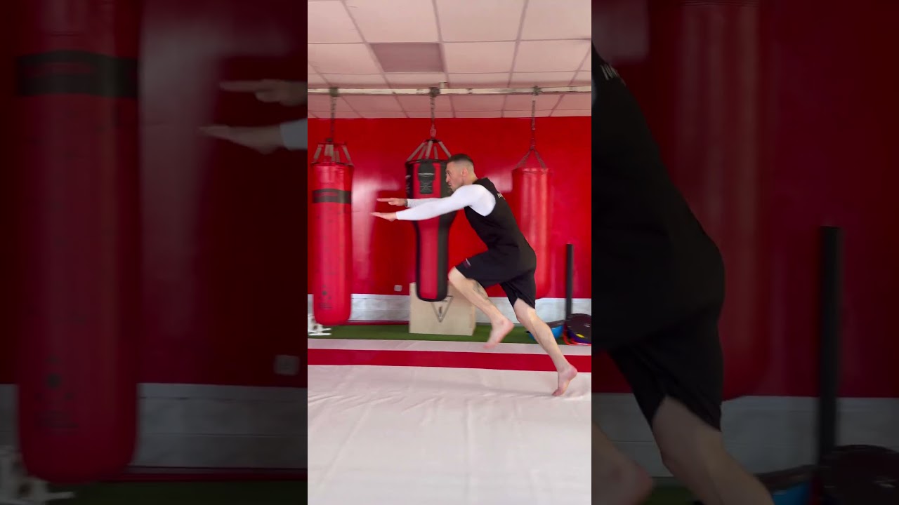 Угадайте кто теперь будет делать ремонт потолка ?🤣 