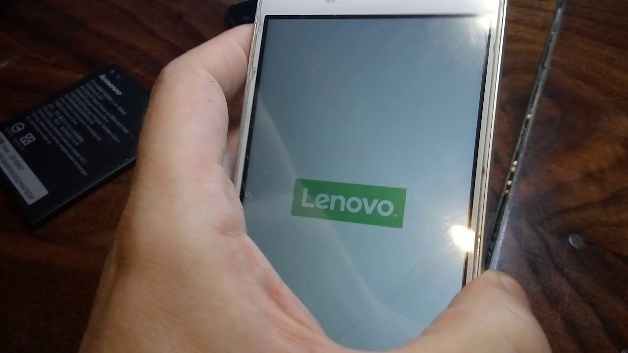 Не включается телефон видео. Перезагрузить леново смартфон. Lenovo перезагрузка телефона. Леново перезагрузка телефона а 8020. Телефон циклично перезагружается.