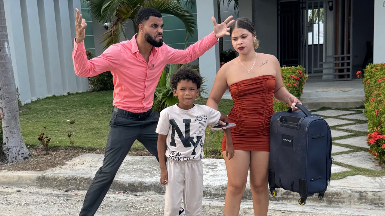 Lo trata de esta manera solo porque no es su madre biológica.