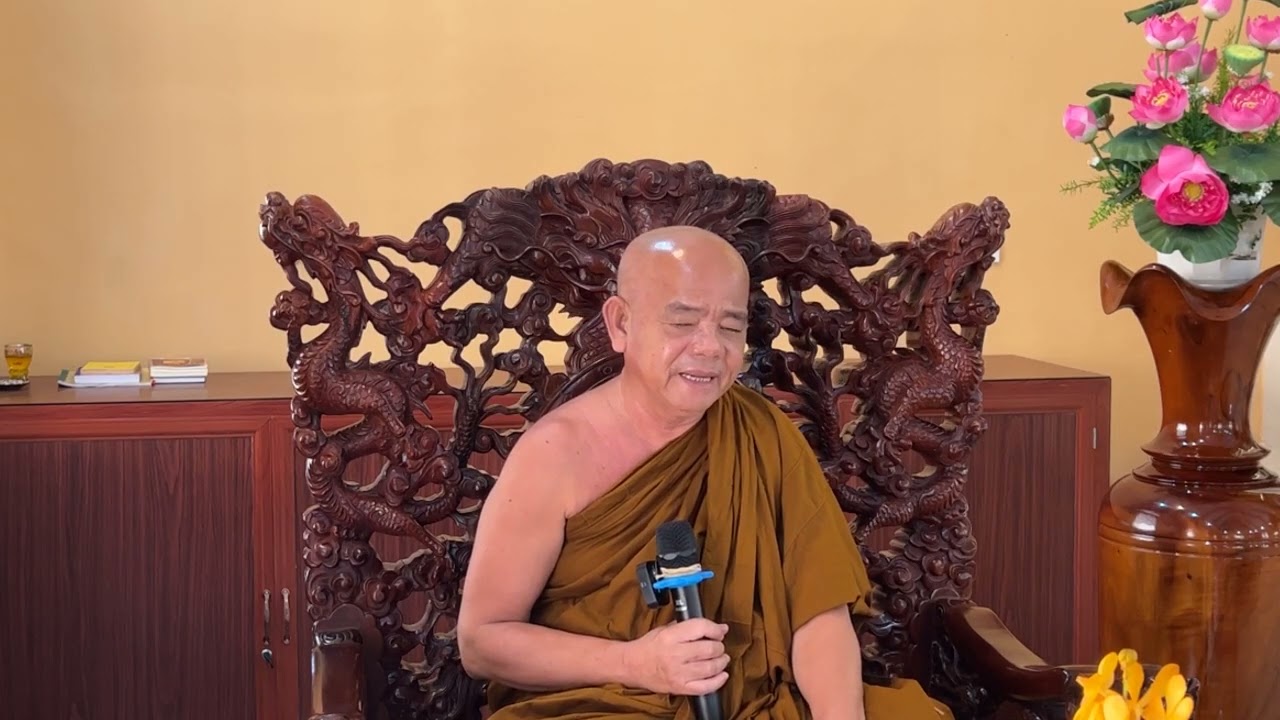 Ngài HT Giác Giới thuyết giảng đề tài : 