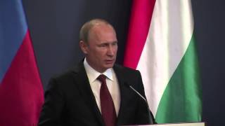 Putin: Ukrainian army is losing to former coal miners and tractor drivers. (English) screenshot 5