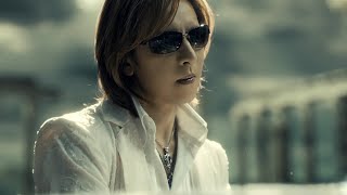 YOSHIKI、ピアノでスーモマーチ熱演も「何でこの曲弾いてるんだろう…」　「SUUMO」TVCM『スーモとYOSHIKI なんで弾いてるんだろう？』篇『スーモとYOSHIKI ナンバーワンなの？』篇