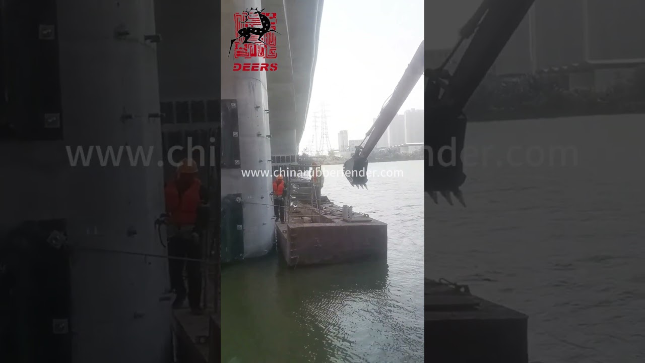 Arch fenders mounted on piers