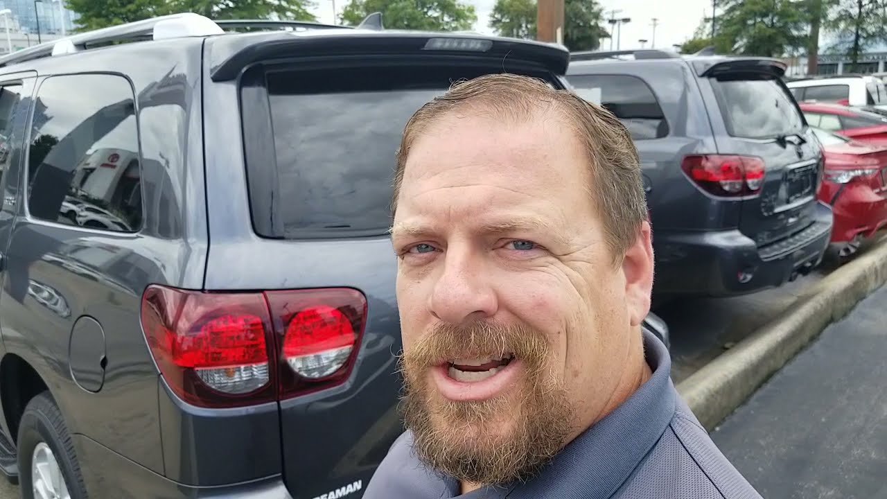 Инструменты для домкрата Toyota Sequoia и расположение нижних покрышек