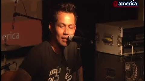 Superman Is Dead - Burn For You Akustik Konser Di Amerika