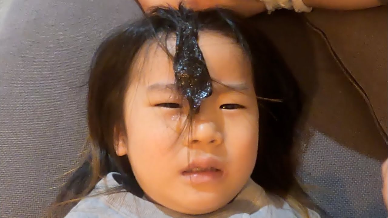 アサちゃんの毛づくろい 暴走ブラザーズ】髪の毛をスライムでセットしてくる息子 - YouTube