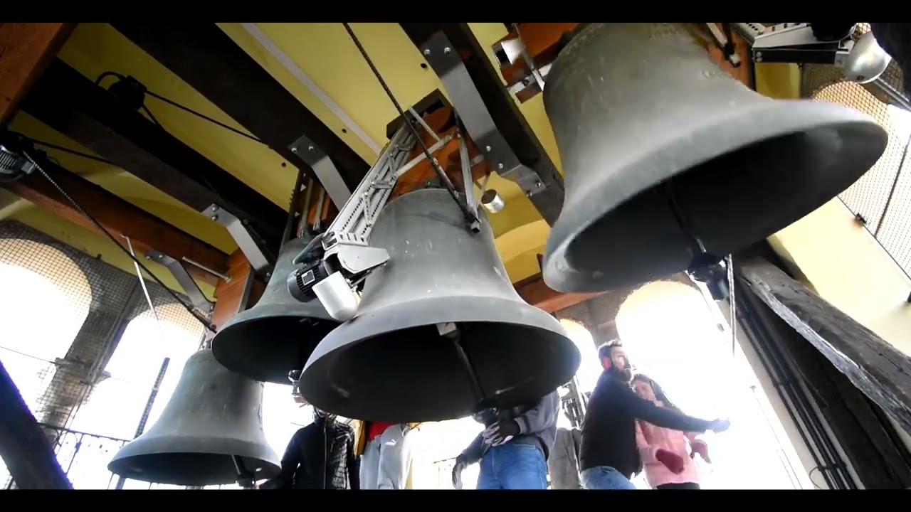 Ljubljana - Črnuče (SLO) Pritrkavanje za k večerni maši na velikonočno nedeljo 2023 / Easter bells