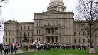 Michigan Gov. Gretchen Whitmer, lawmakers critical of ‘over the edge’ gun-toting protesters