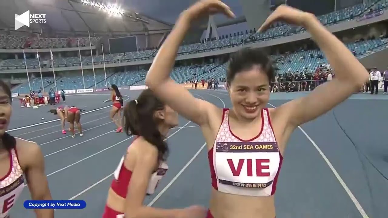 🥇 Nguyễn Thị Huyền Chạy Như Xe F1 Ở Cự Ly 4x400m Khiến Đối Thủ Hít Khói Mang HCV Về Cho Việt Nam