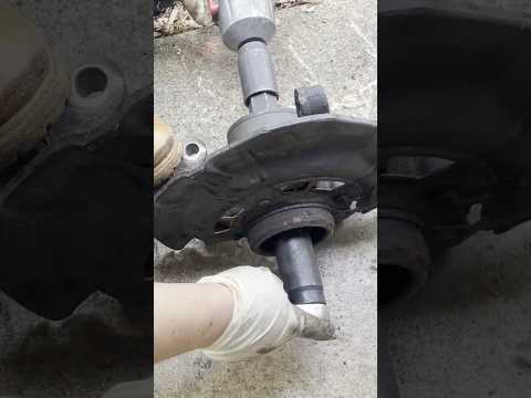 How To Replace Bearing Without Press #bearing #wheelbearing #mechanic #fyp #shorts #automotive