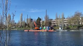 Rush hour on the Fremont cut